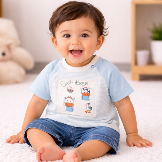 Blue jeans short and t-shirt